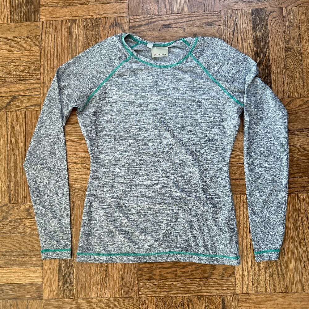 Athleta Rashguard - Picture 1 of 5